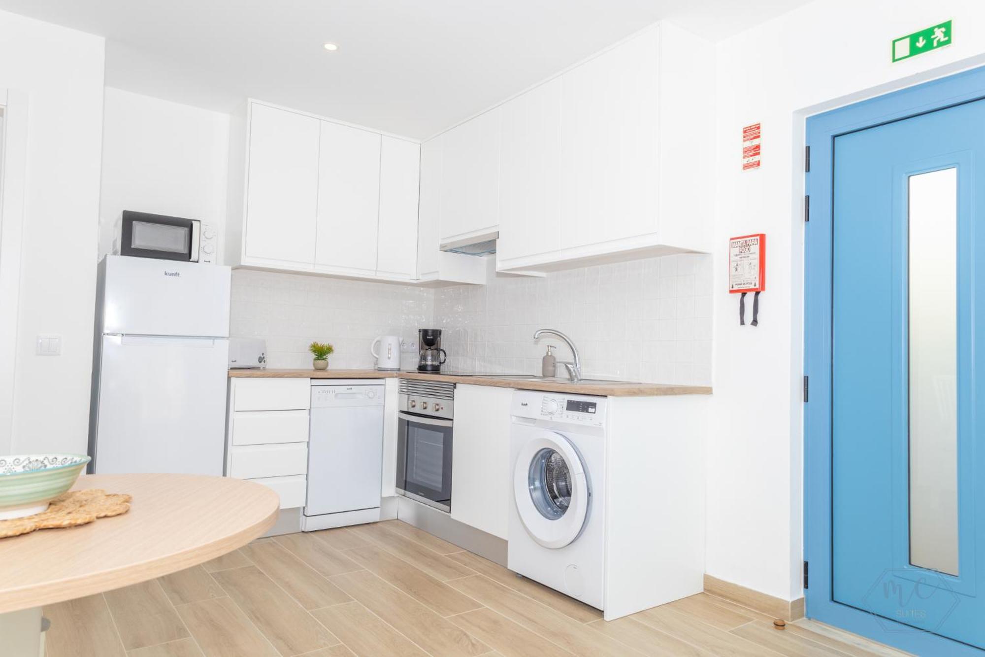 Mc Suites Burgau With Amazing Front Sea View エクステリア 写真